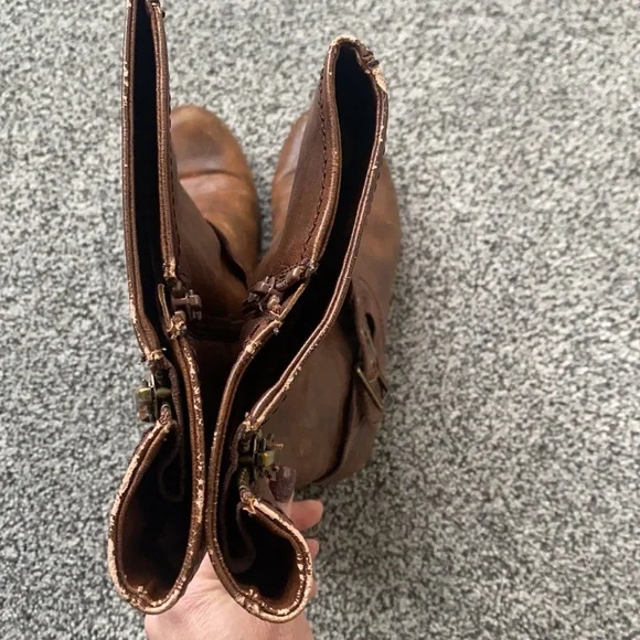 Naturalized boots - Picture 6 of 9